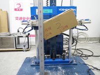圧縮試験機